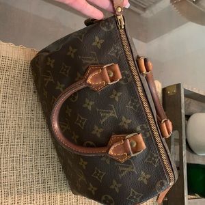 Louis Vuitton Speedy 25 ..SOLD
